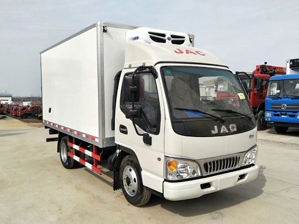 “江淮康铃3.7米冷藏车”