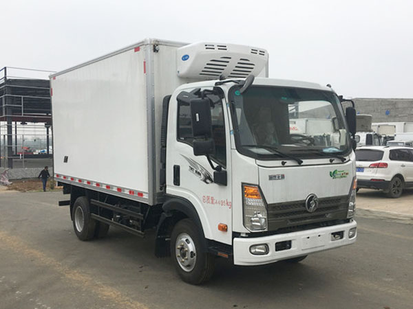 中国重汽王牌4.2米冷藏车