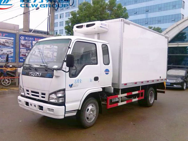五十铃一排半冷藏车