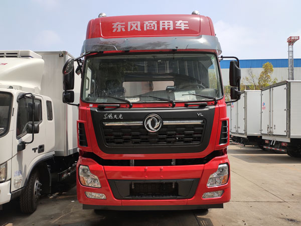 东风天龙冷藏车 