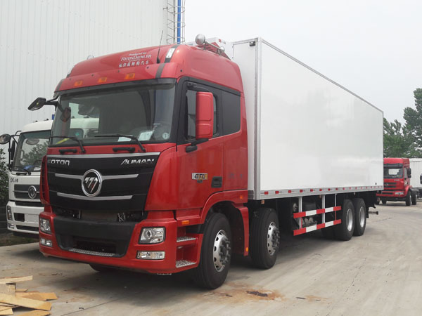 福田欧曼GTL前四后八冷藏车