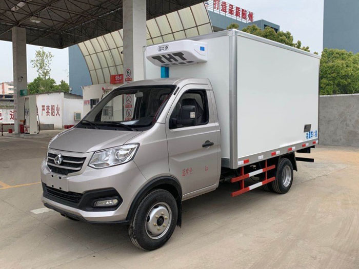 长安跨越王X1冷藏车(后双轮)