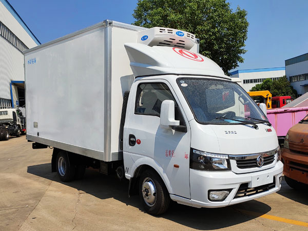 东风途逸冷藏车(柴油版)