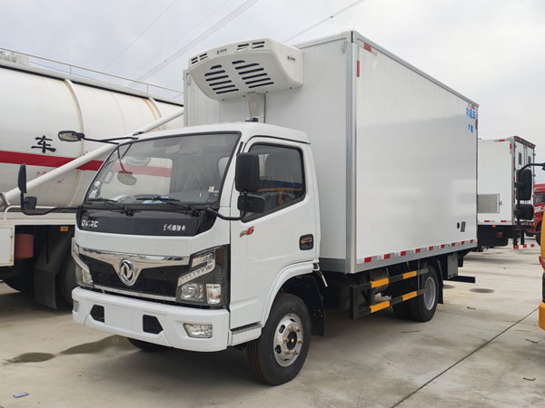 东风福瑞卡F6冷藏车