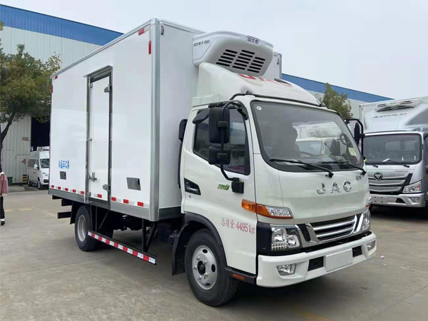 江淮骏铃V5冷藏车