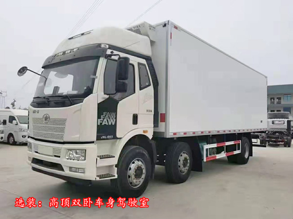 解放J6L前四后四冷藏车