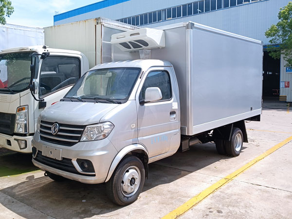 东风小康冷藏车