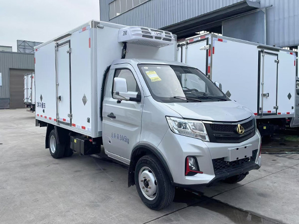 长安跨越王X3 PLUS冷藏车