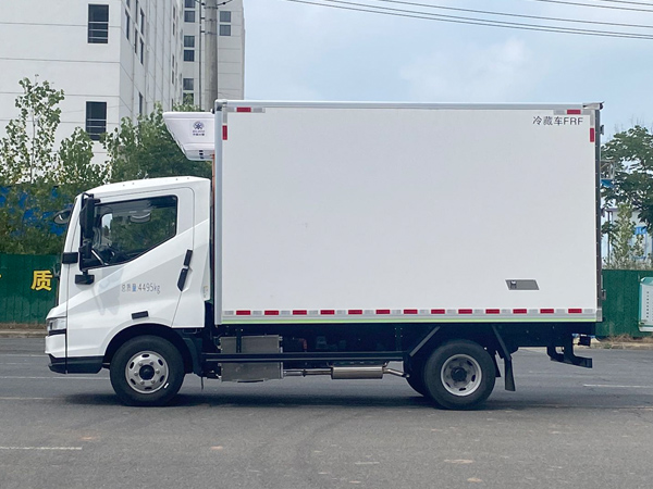 比亚迪T5DM增程式混动冷藏车