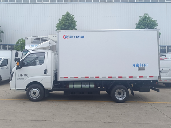 飞碟缔途MX天然气冷藏车