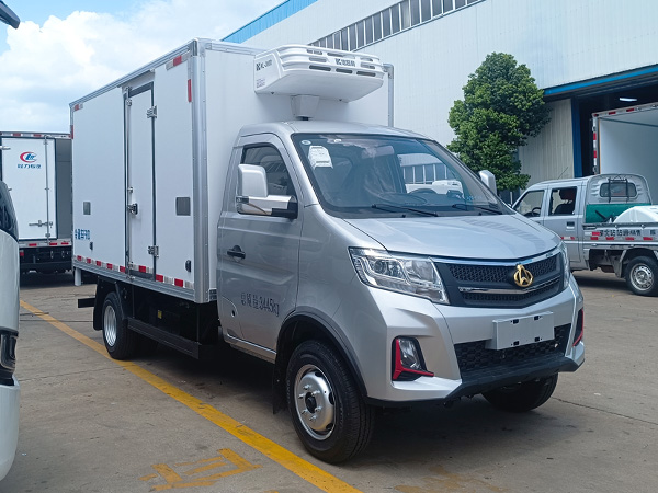 长安跨越王X3 PLUS冷藏车