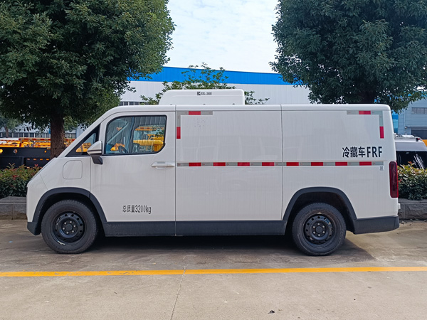 福田风景i7纯电动冷藏车