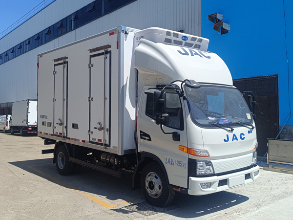 江淮帅铃EV5冷藏车