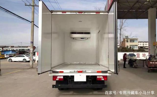 江铃凯运4.2米冷藏车，江铃凯运冷藏车，江铃冷藏车