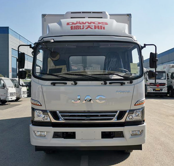 江淮德沃斯V8冷藏车，江淮德沃斯5.5米冷藏车，江淮V8冷藏车，江淮骏铃V8冷藏车