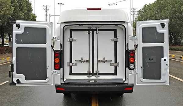 吉利远程星享V6E纯电动冷藏车，吉利远程V6E纯电动冷藏车，吉利V6E纯电动面包冷藏车，吉利纯电动冷藏面包车
