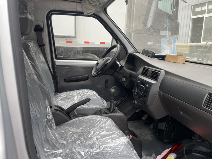 五菱荣光小卡冷藏车，上汽通用五菱荣光冷藏车，柳州五菱小型冷藏车，柳州五菱荣光小型冷藏车