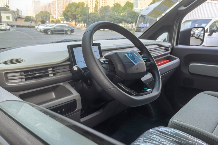 吉利远程V8E纯电动冷藏车，吉利远程星享V8E冷藏车，吉利远程V8E冷藏车，吉利远程V8E纯电动面包冷藏车