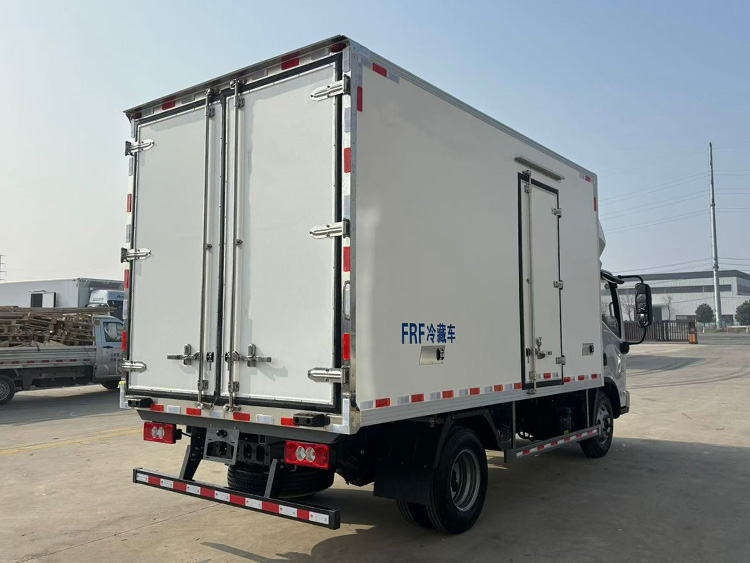 新款福田欧马可S1冷藏车，新款福田欧马可冷藏车，福田欧马可4.2米冷藏车，福田欧马可S1畅盈版冷藏车